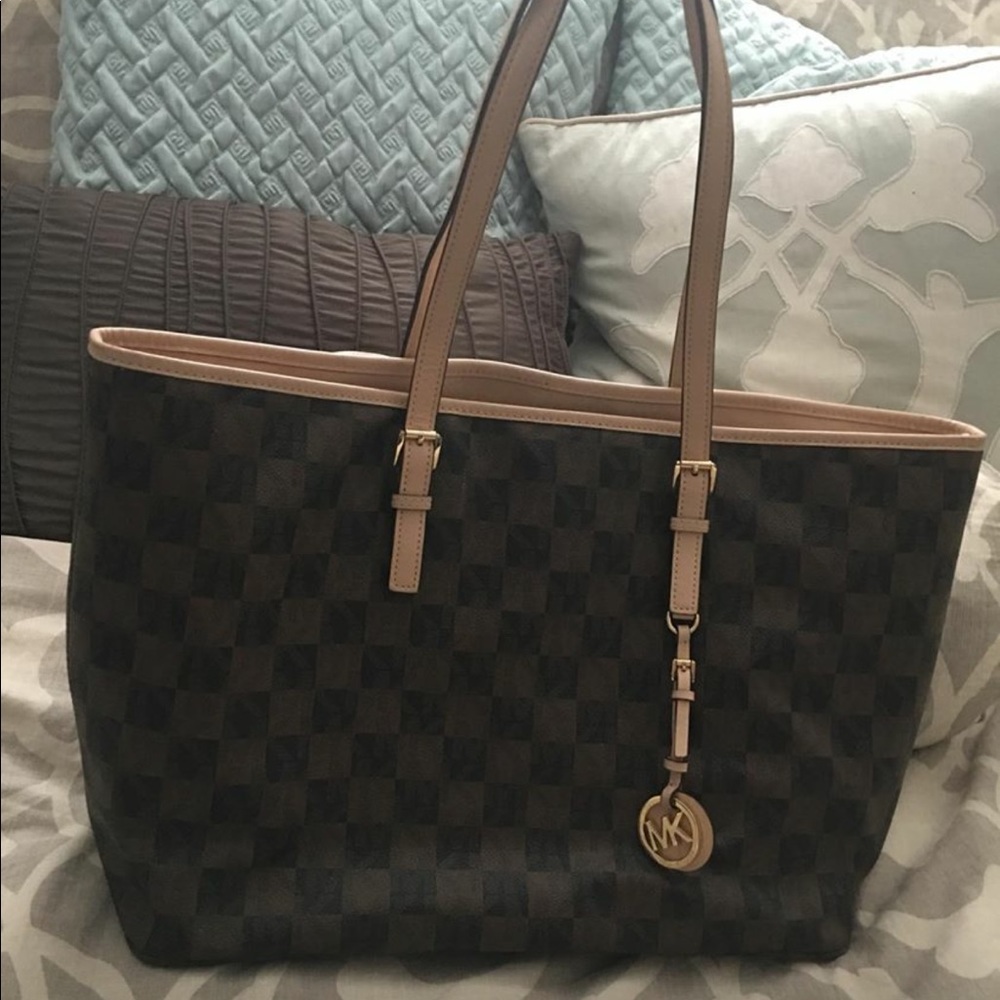 Michael Kors Jet Set tote